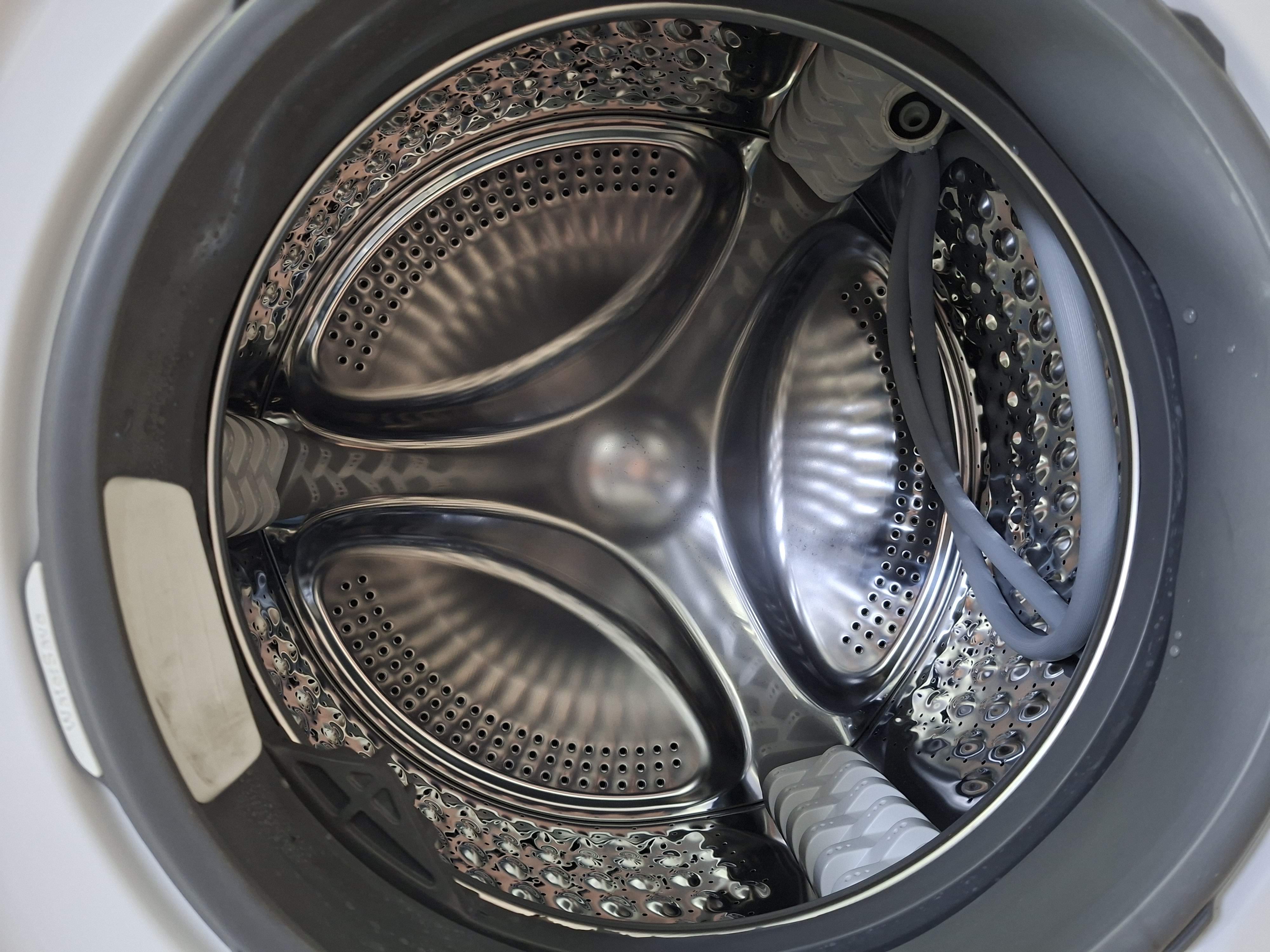 Veš mašina Whirlpool W8 W846WR IT, 8kg