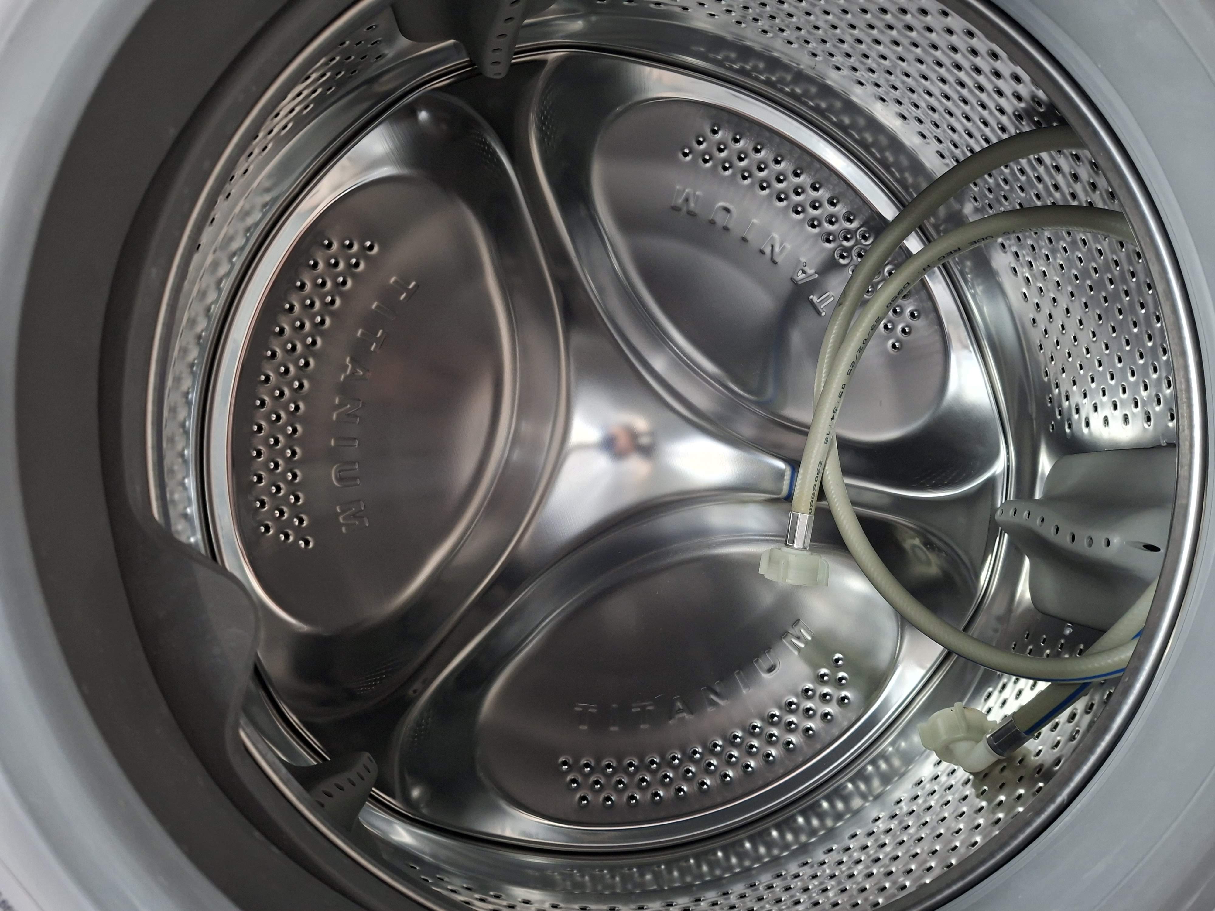 Veš mašina Whirlpool WSB 725 K IT, 7kg, slim