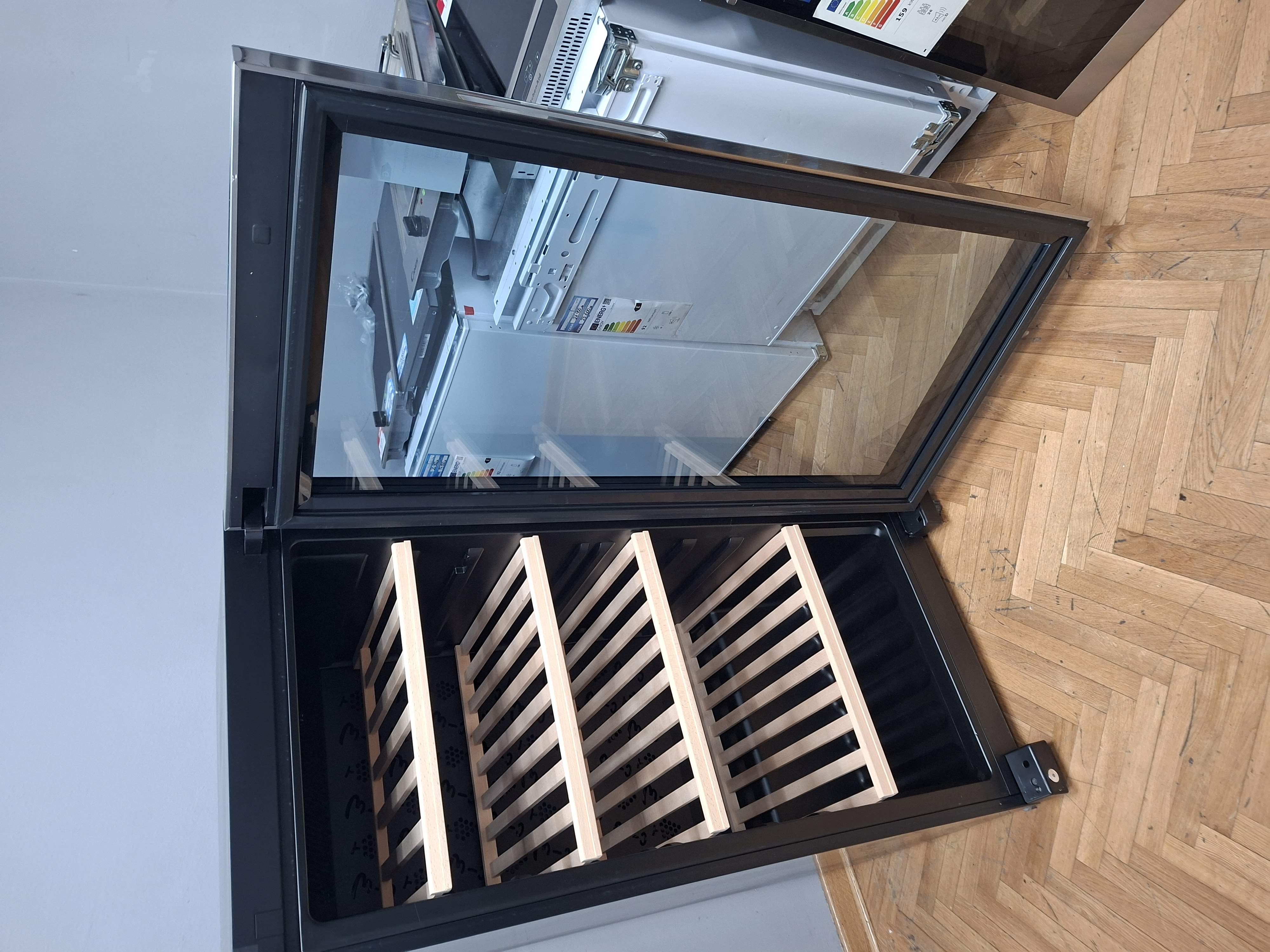 Vinska Vitrina Haier WS105GA , 105 Boca