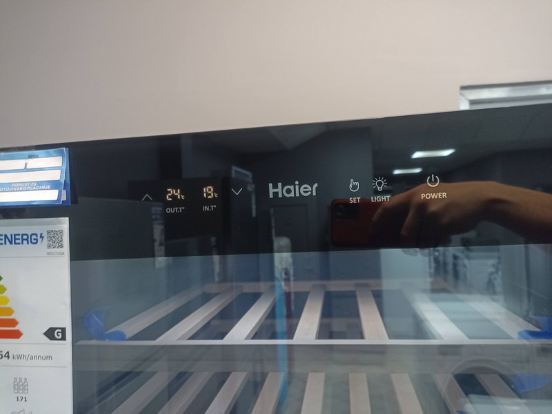 Vitrina za vino Haier WS171GA, 171 boce