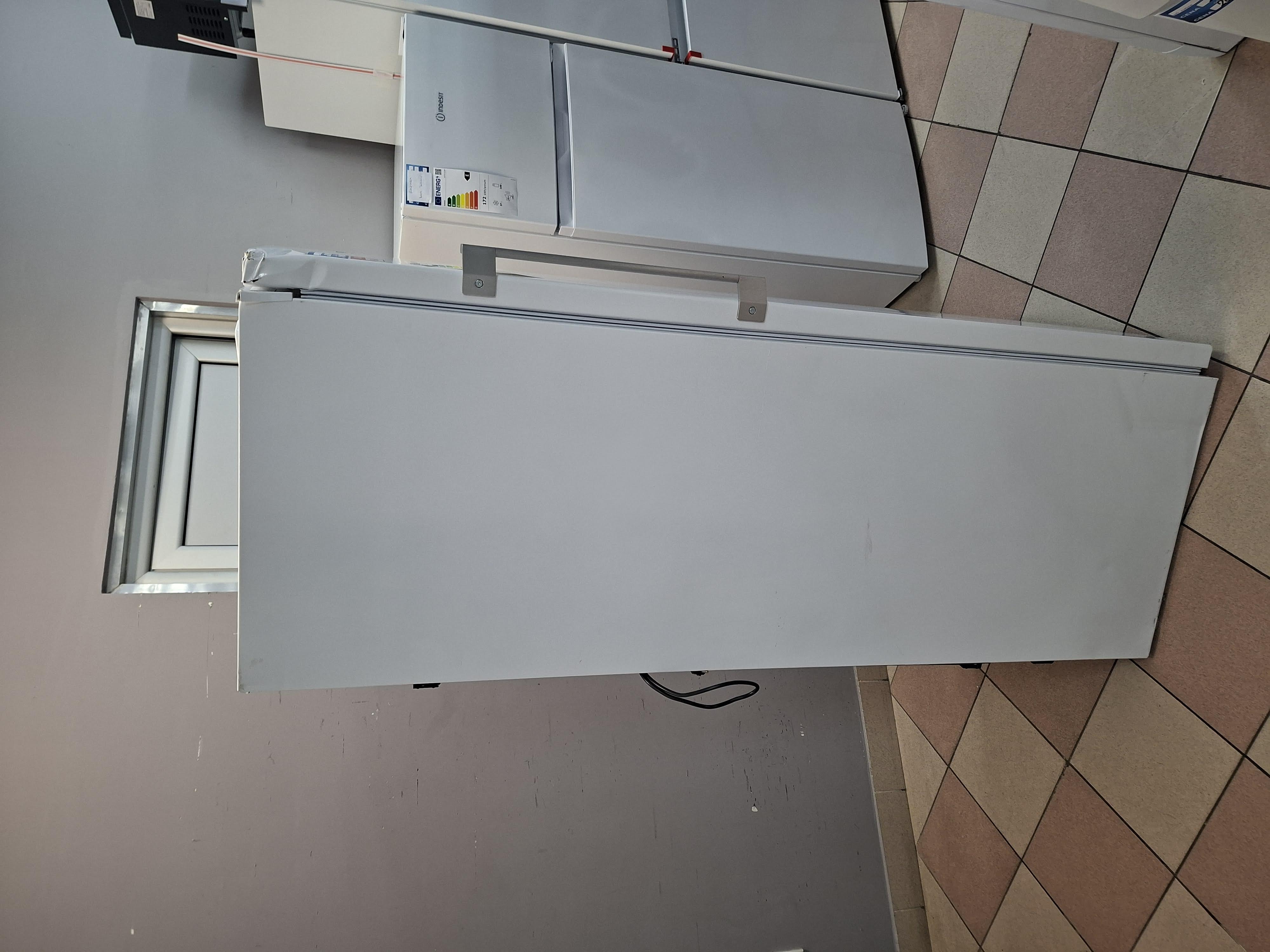 Zamrzicač Hotpoint Ariston UHA6 F2C W , 167 cm.