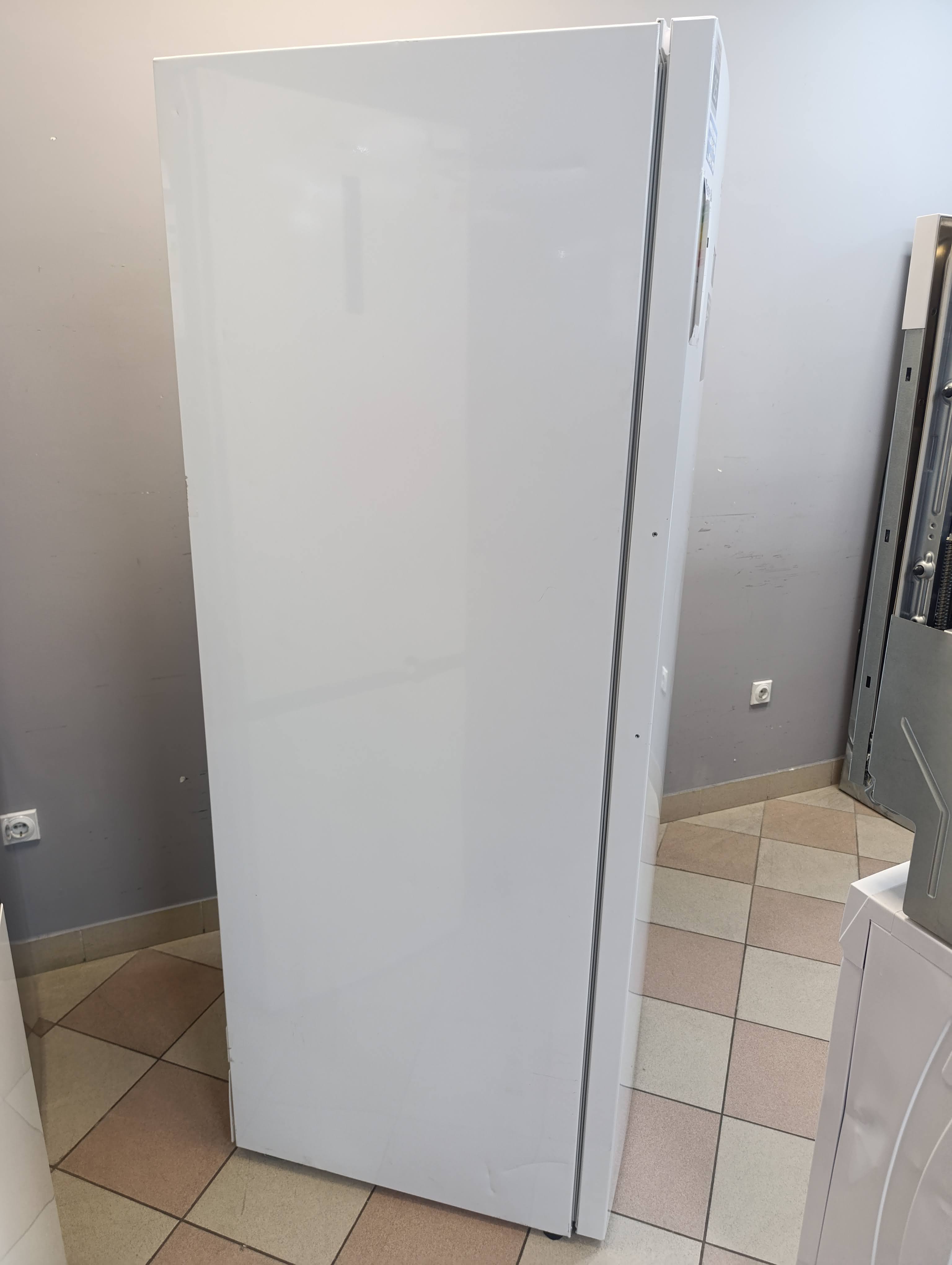 Zamrzivač Beko BEKO RFNE448E45W , Neo Frost , 192 cm.