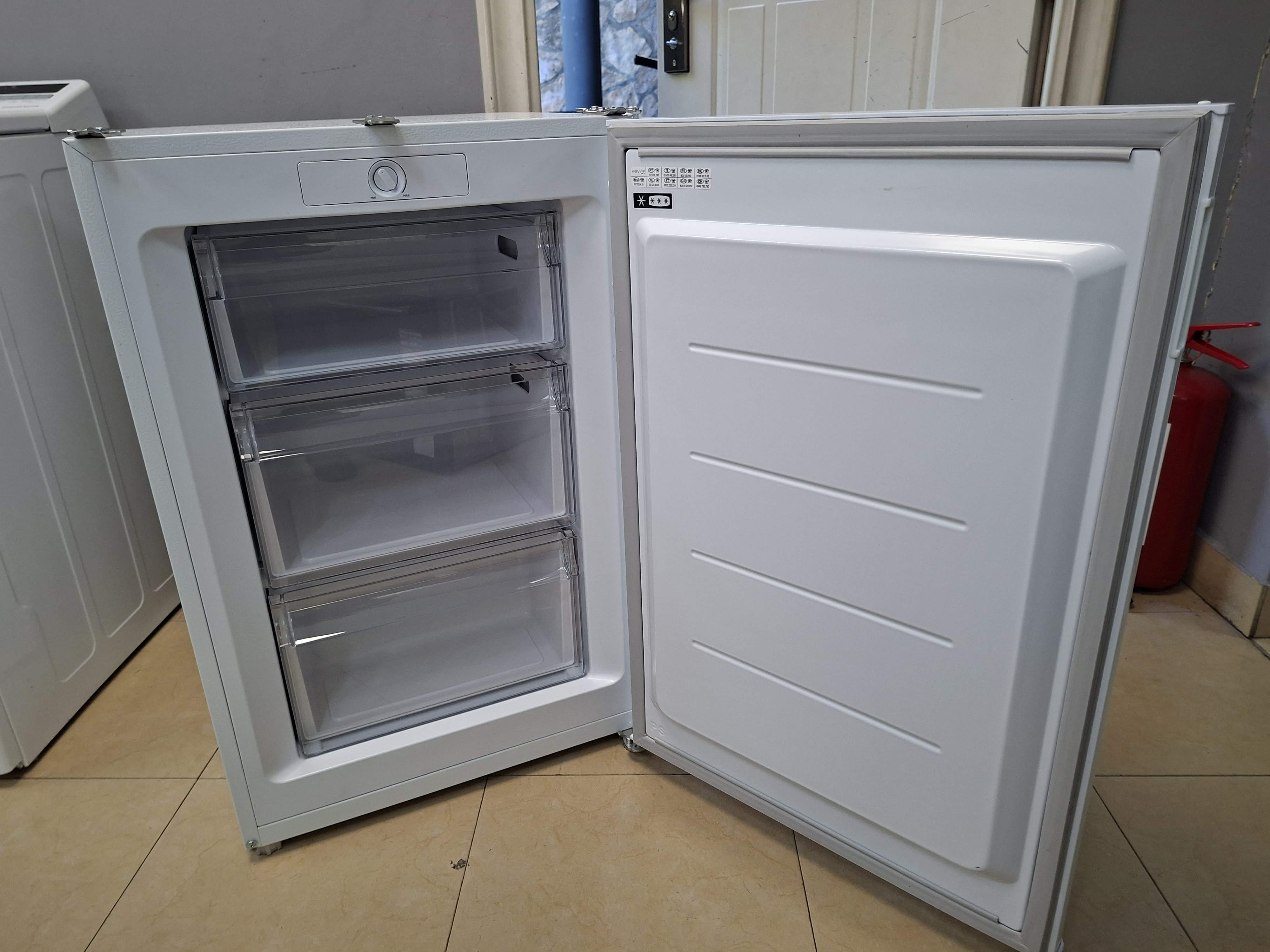 Zamrzivač Candy CUQS 58EW, 85 litara