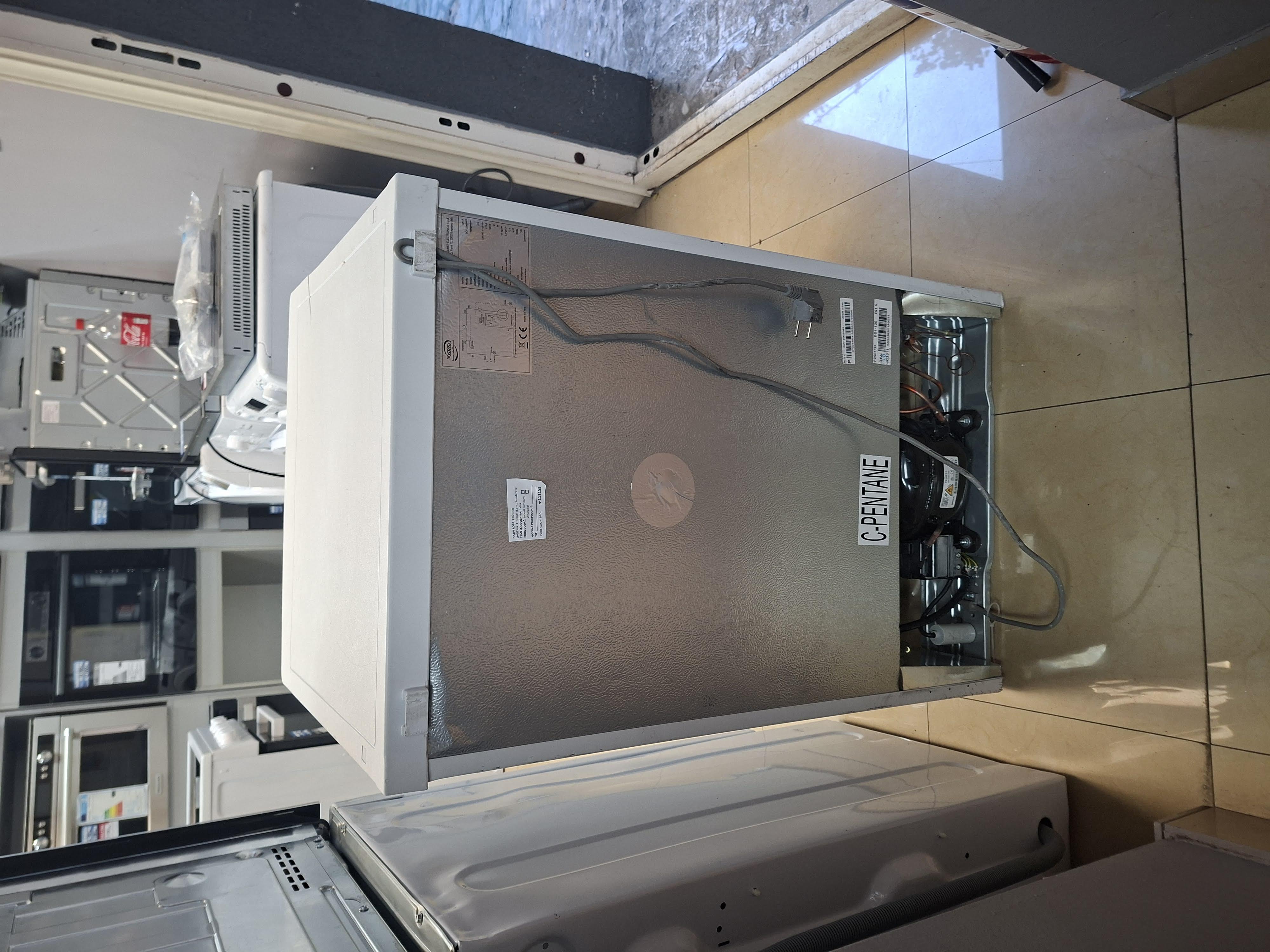 Zamrzivač Daya DCV12SM3WE0, 85cm