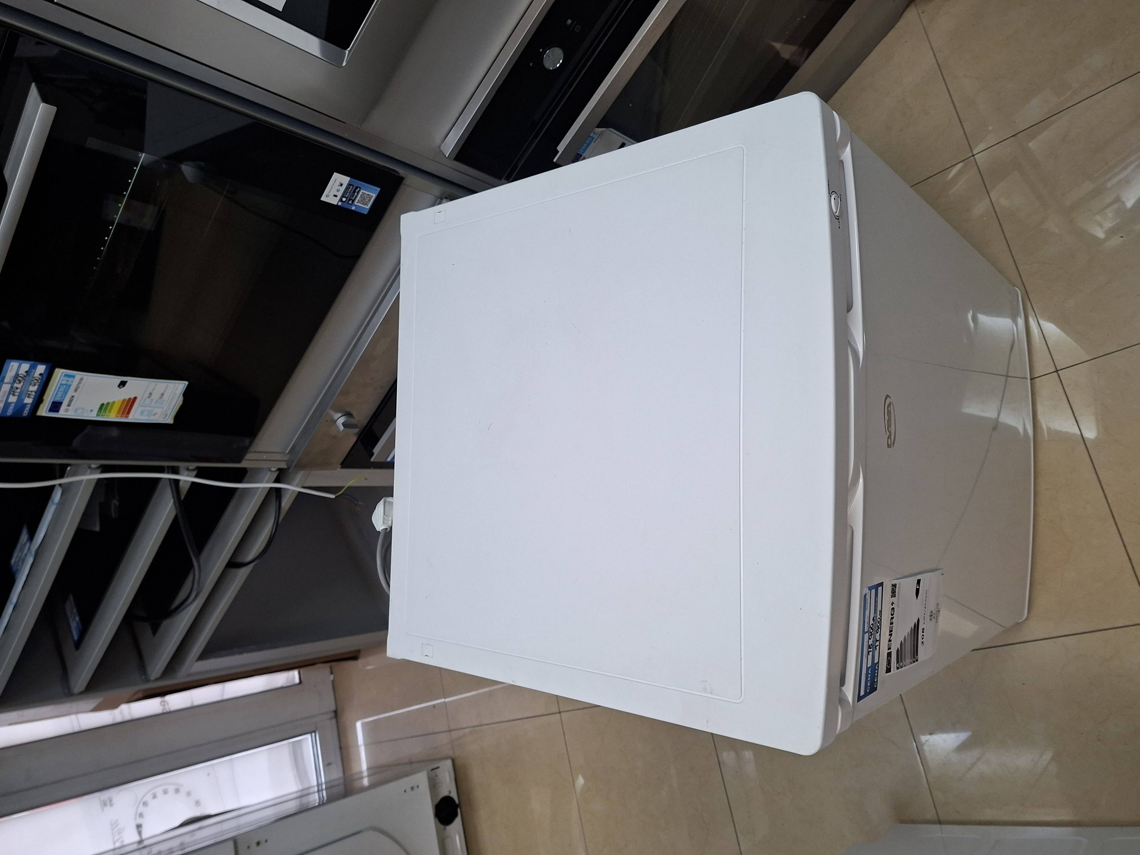 Zamrzivač Daya DCV12SM3WF0, 85cm