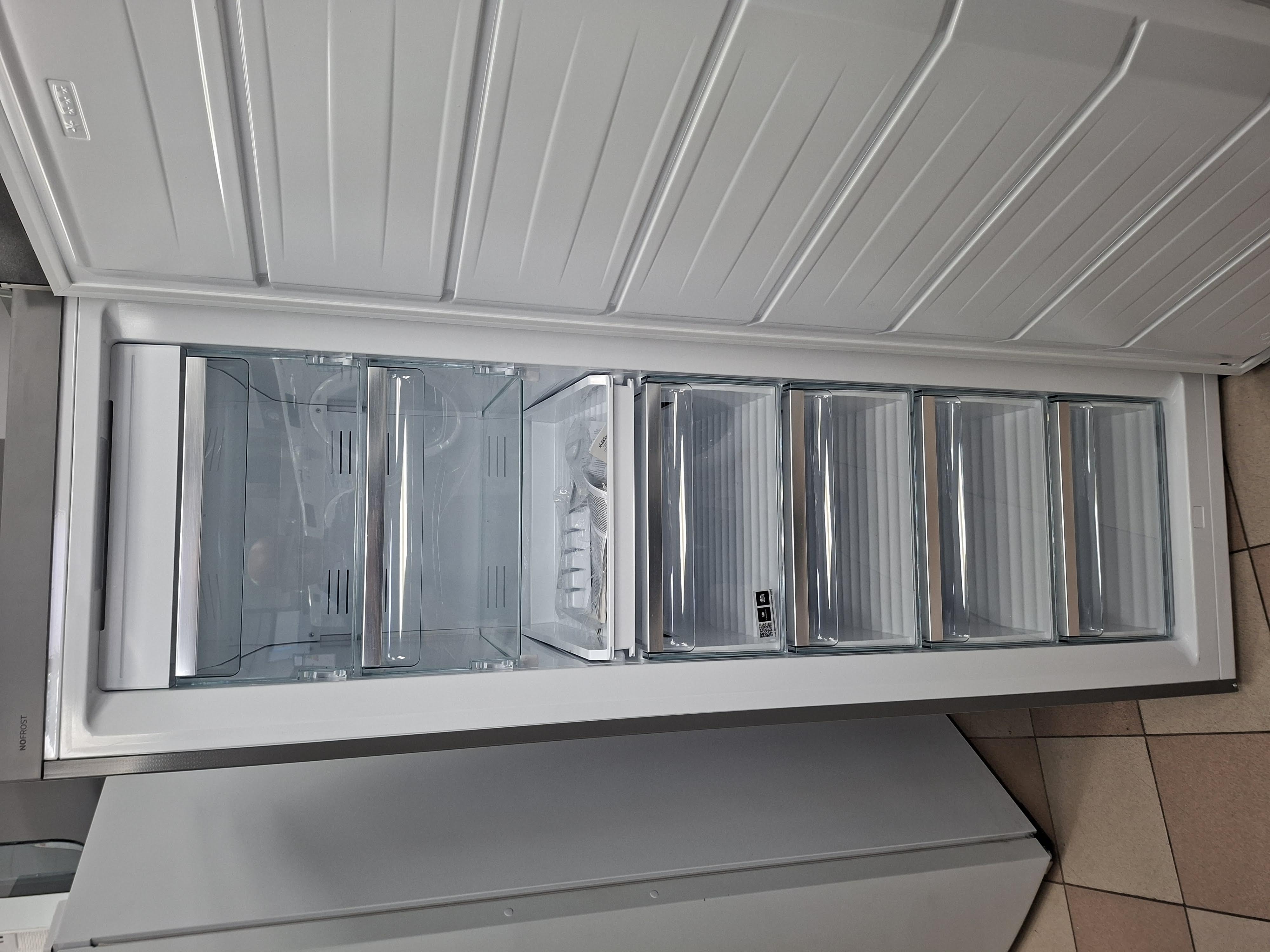 Zamrzivač Gorenje FN619DAXL6  , 280l