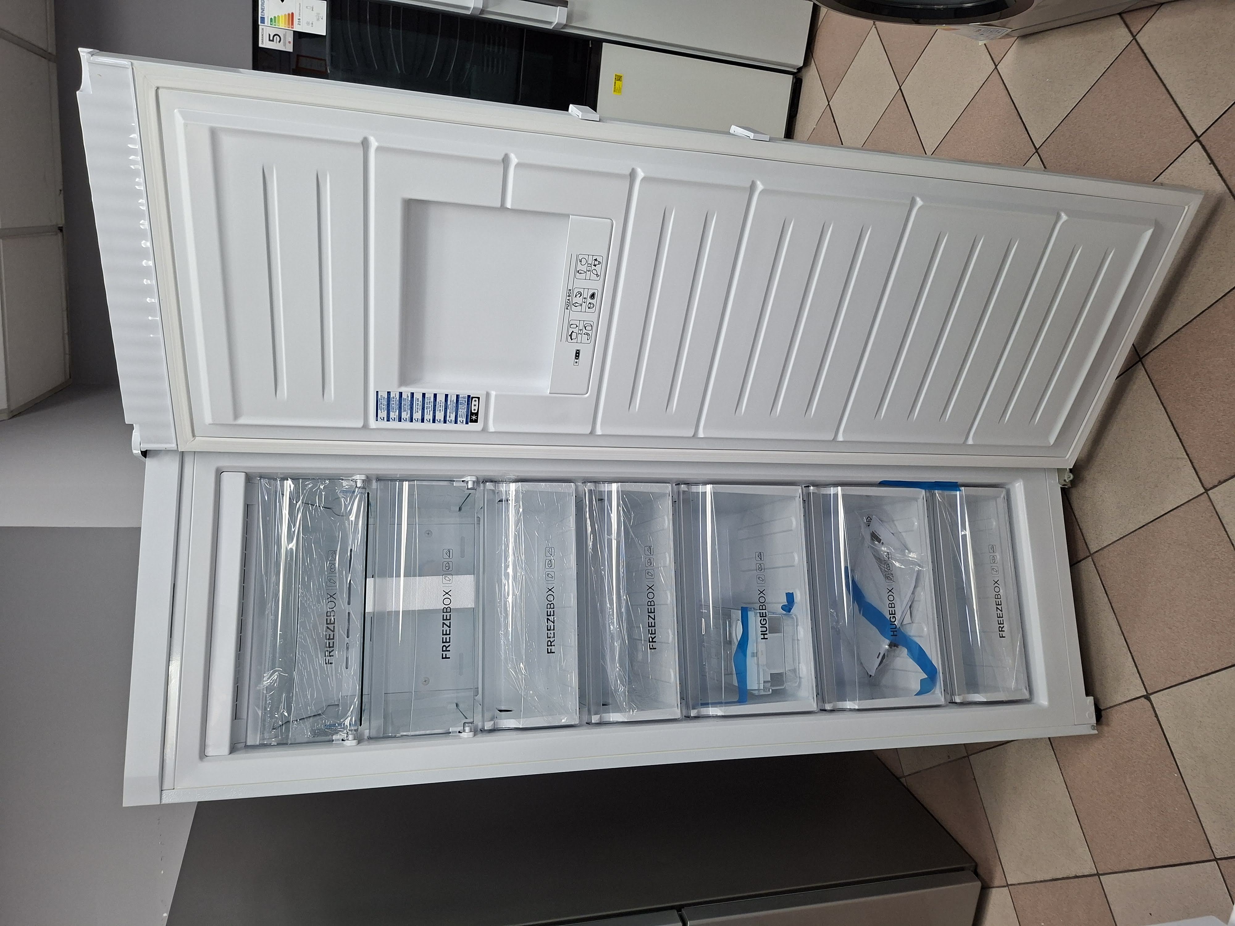 Zamrzivač Haier H2F-255WSAA , 187cm
