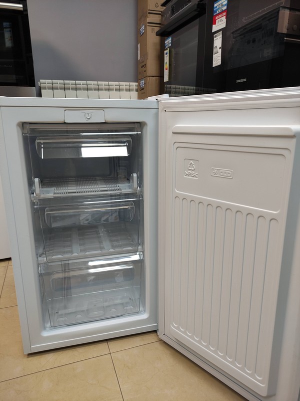 Zamrzivač Hisense FV85D4BW1 , 70L