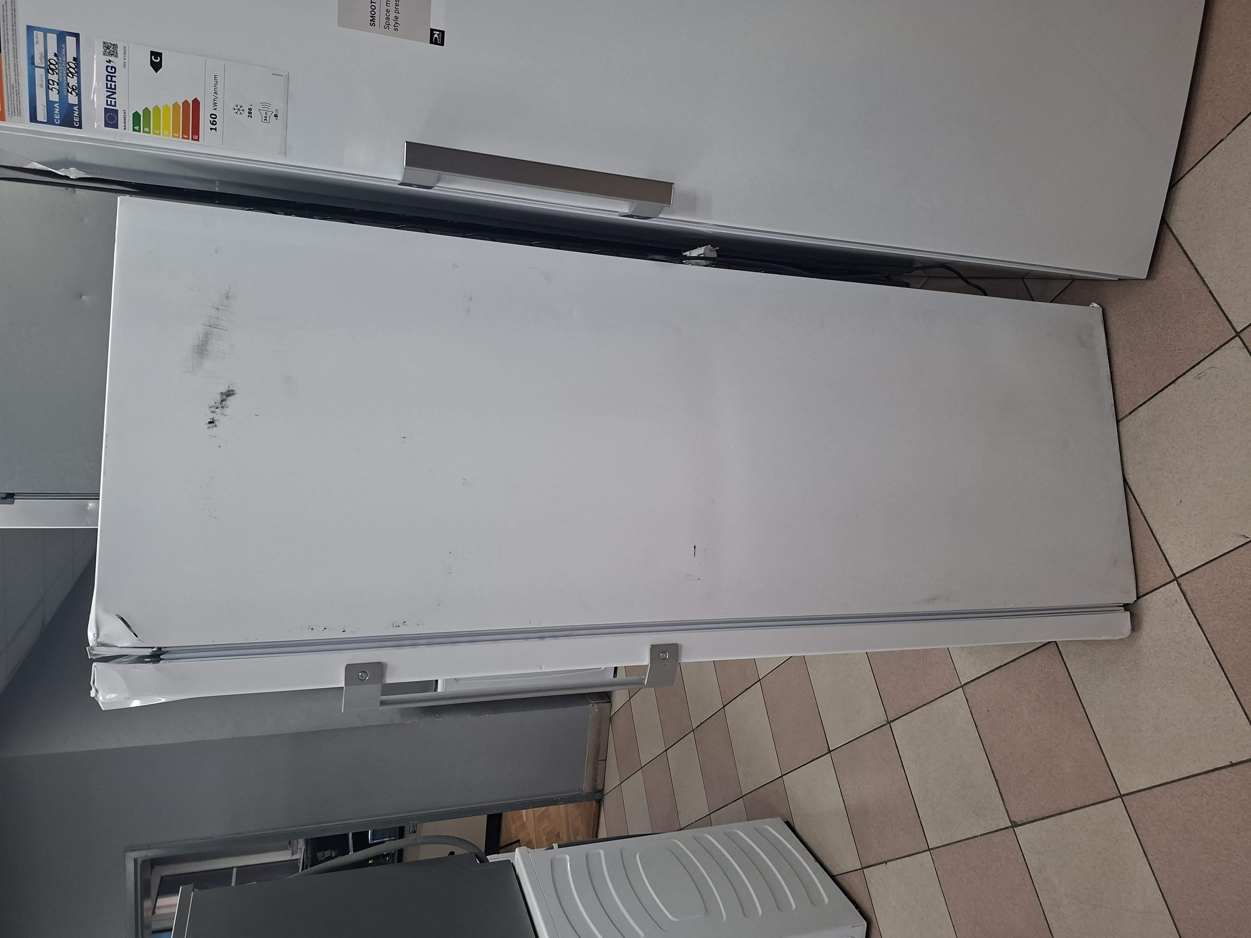 Zamrzivač Hotpoint Ariston UHA6 F2C W , 167 cm.
