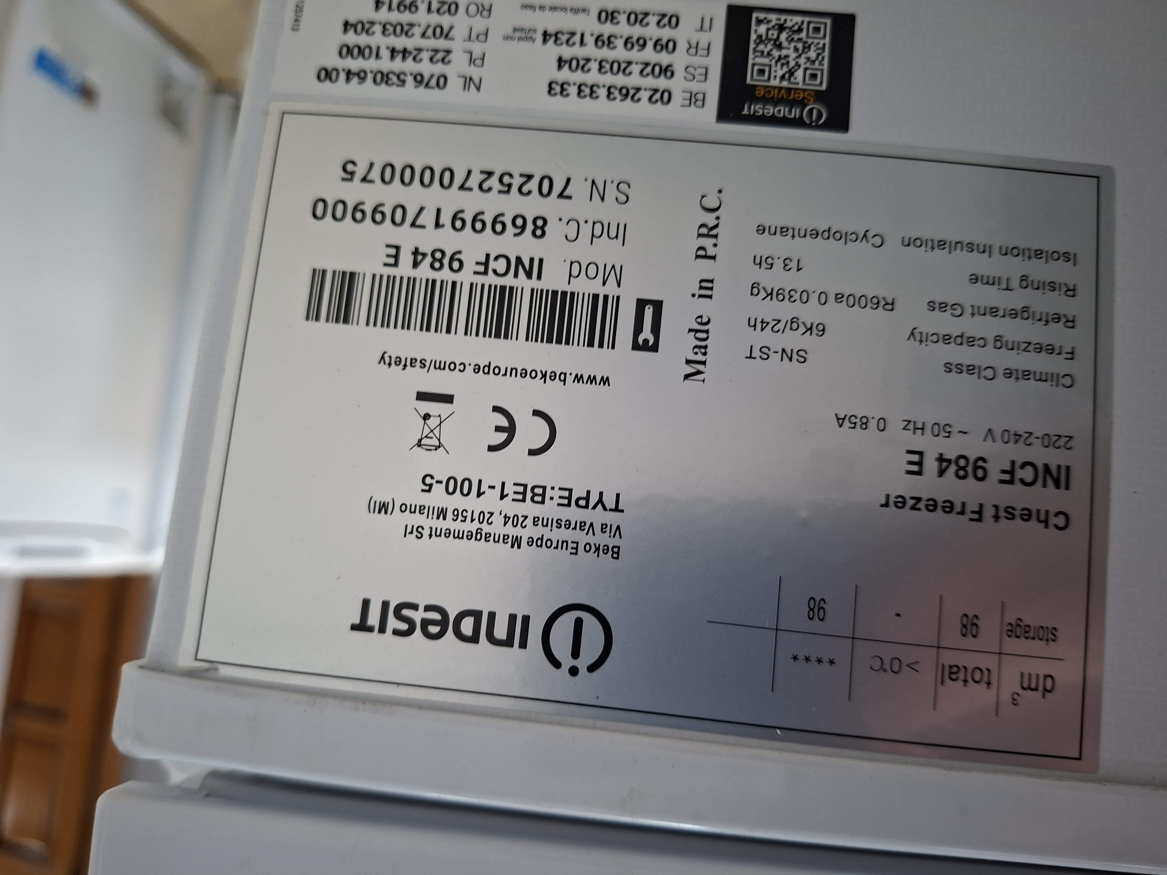 Zamrzivač Sandučar Indesit INCF 984 E , 98L