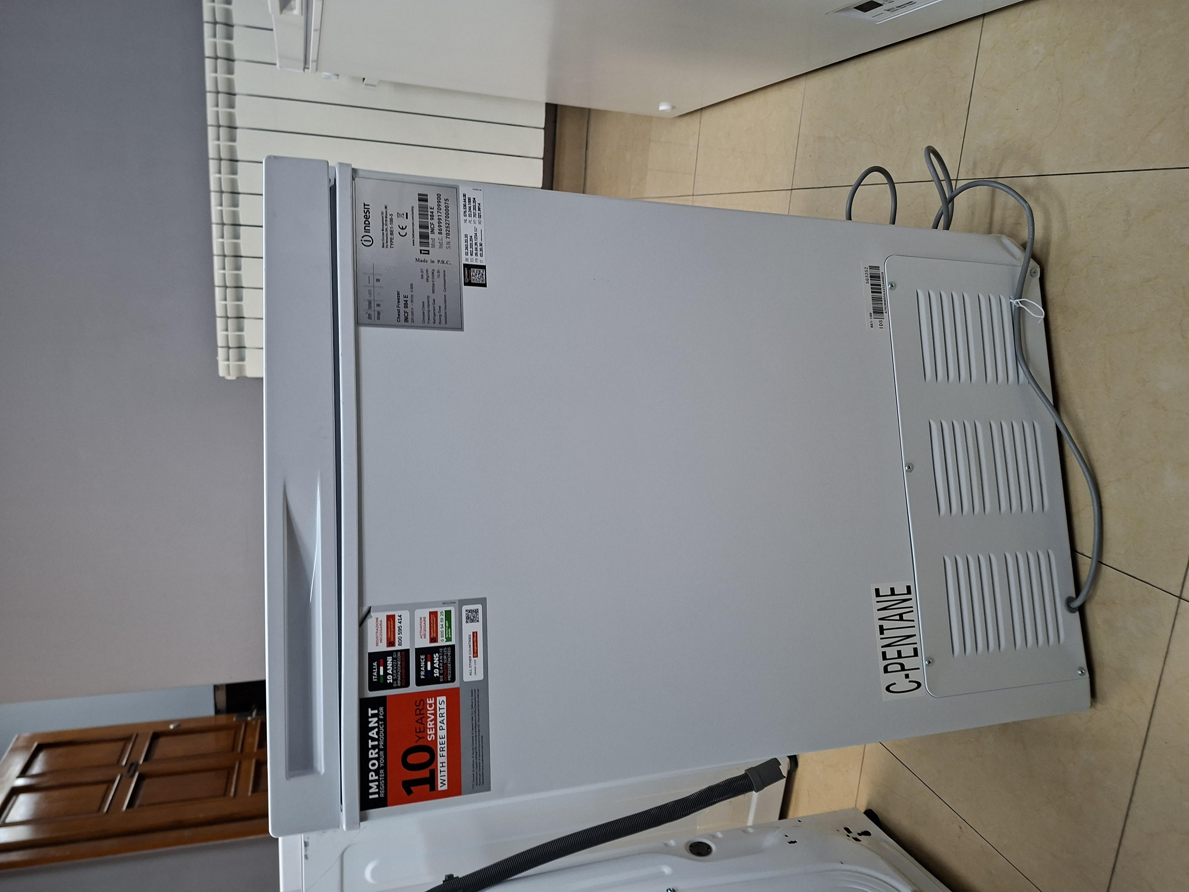 Zamrzivač Sandučar Indesit INCF 984 E , 98L