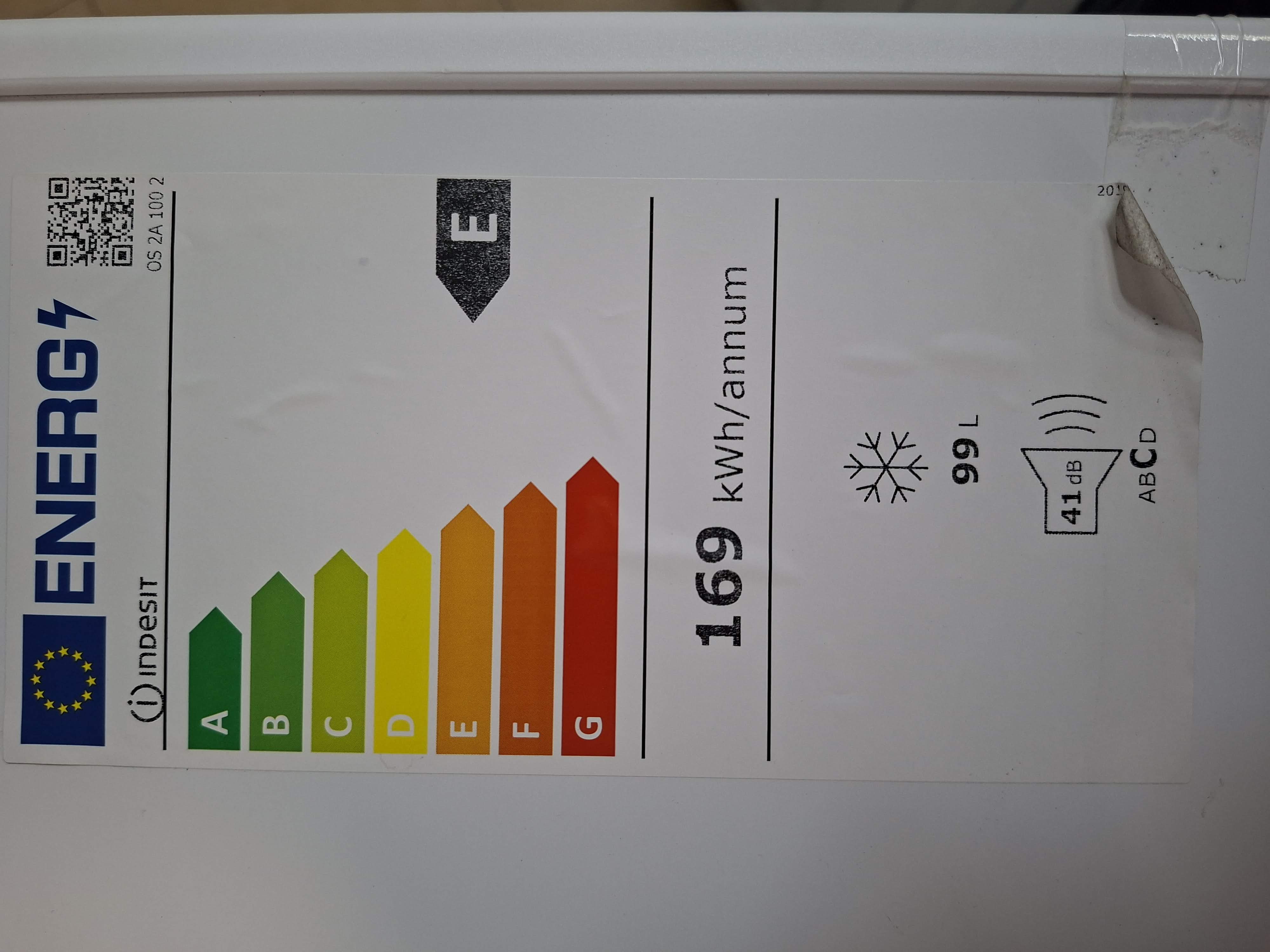 Zamrzivač sandučar Indesit OS 2A 100 2 , 99L