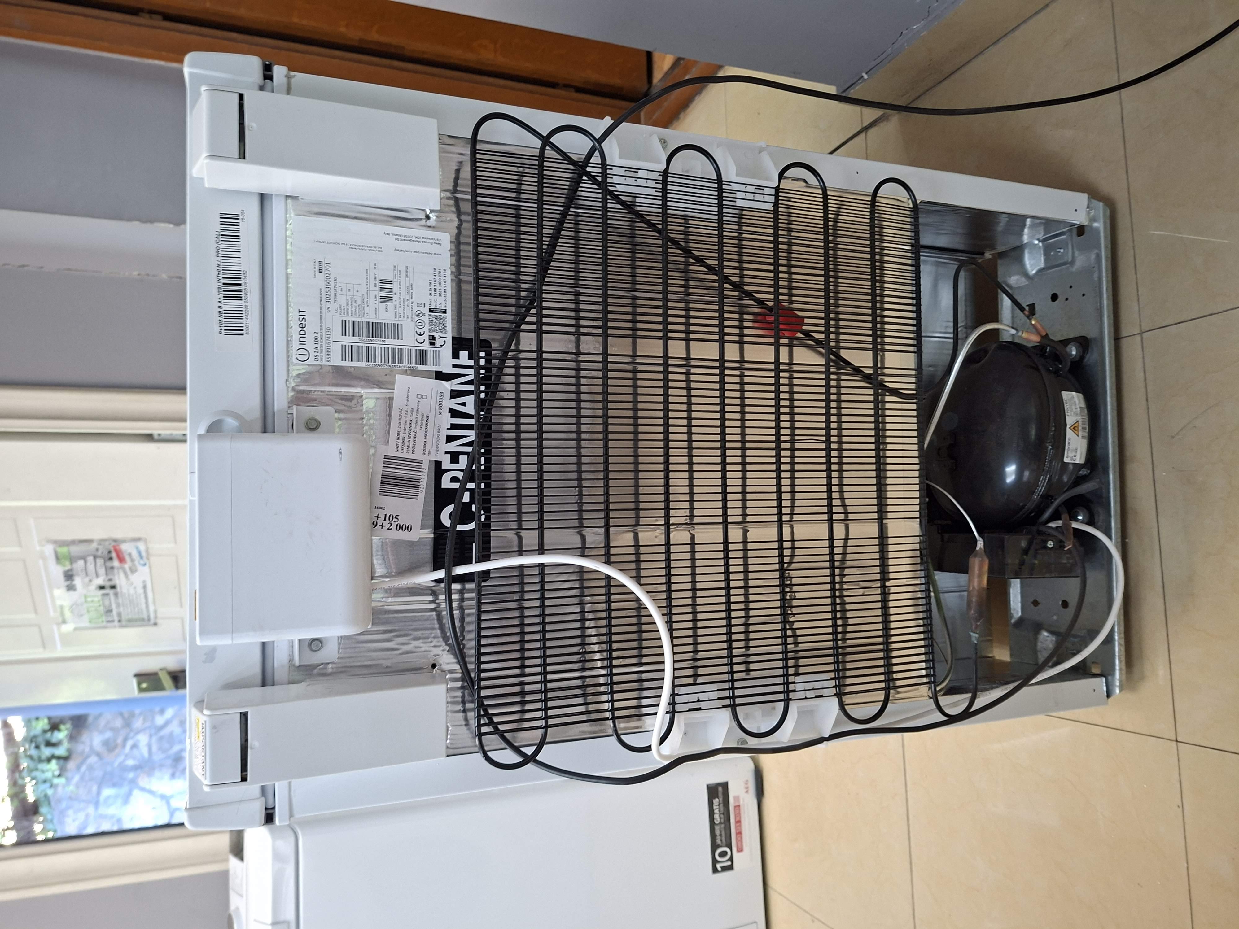 Zamrzivač sandučar Indesit OS 2A 100 2 , 99L