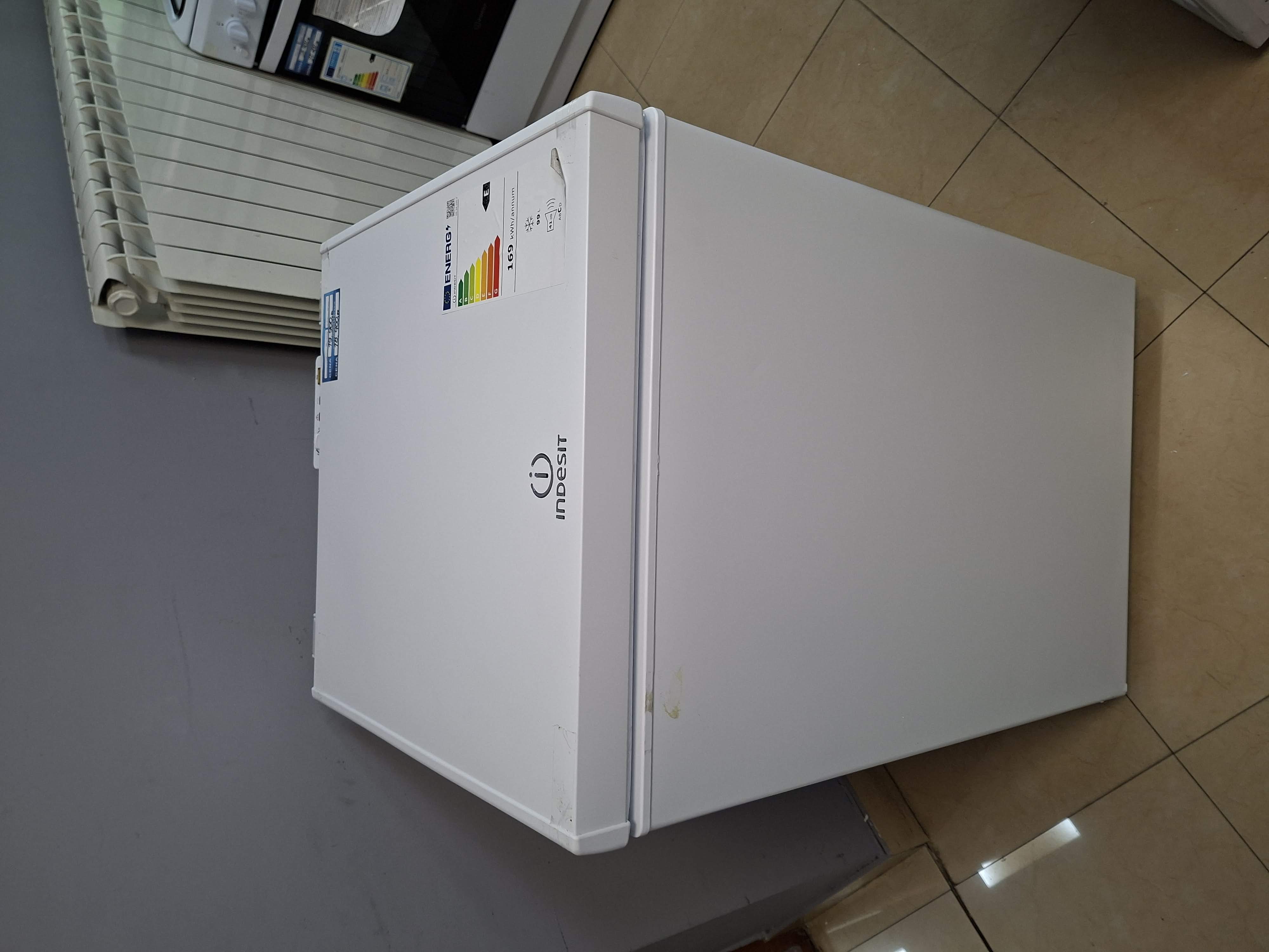 Zamrzivač sandučar Indesit OS 2A 100 2 , 99L