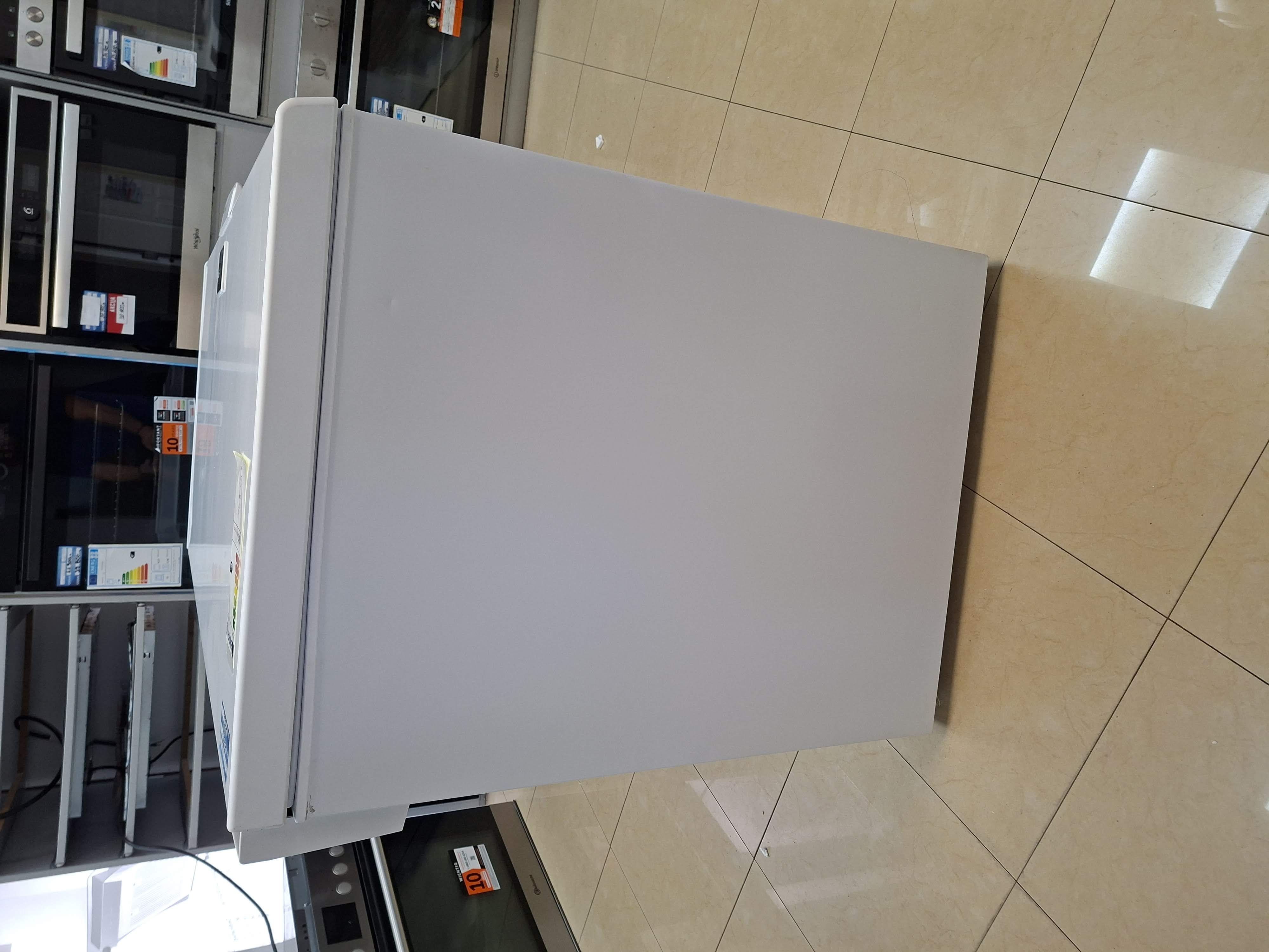 Zamrzivač sandučar Whirlpool WHE39392 T , 394 litara