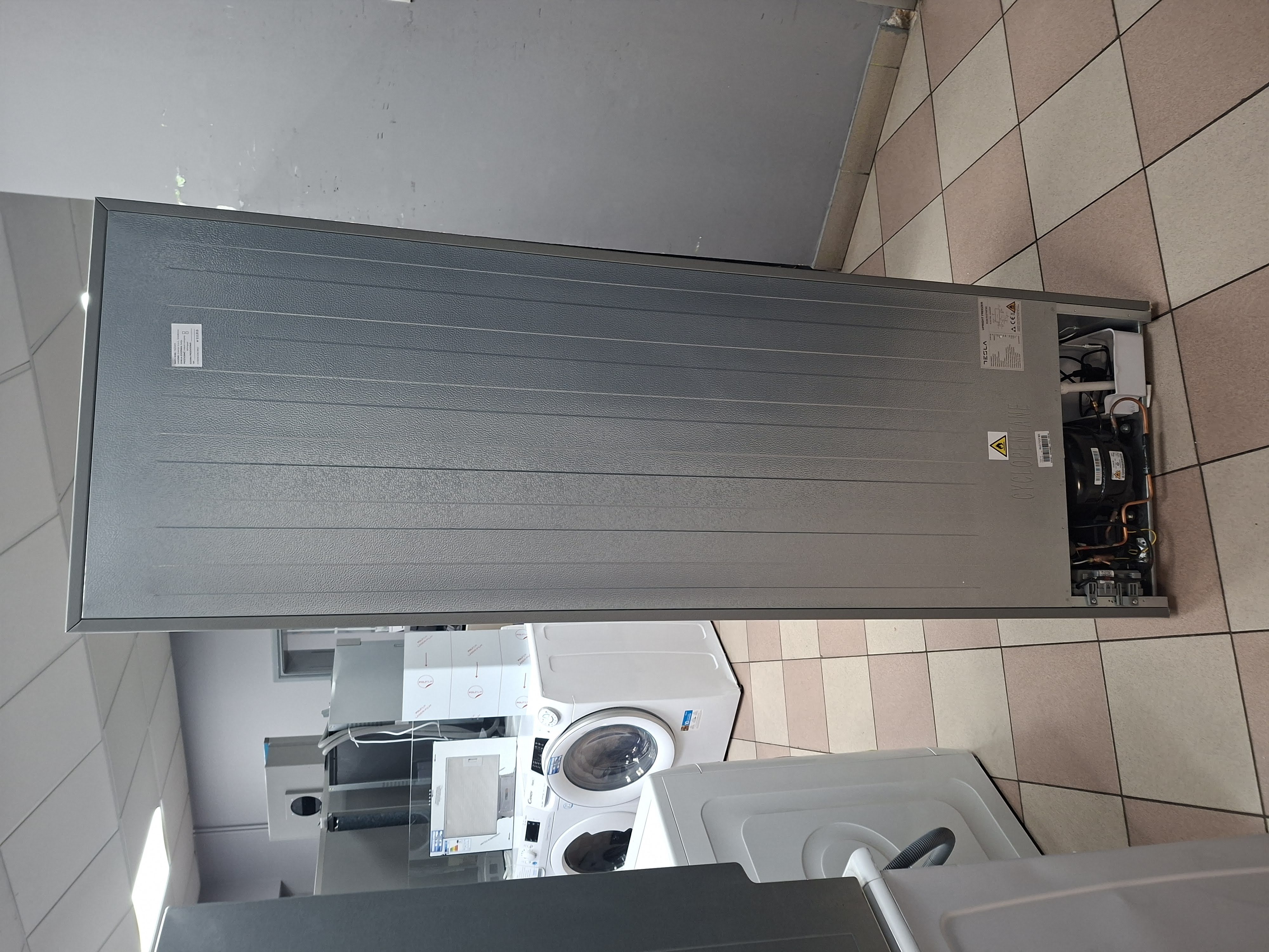 Zamrzivač Tesla RU2700FNX , 273L