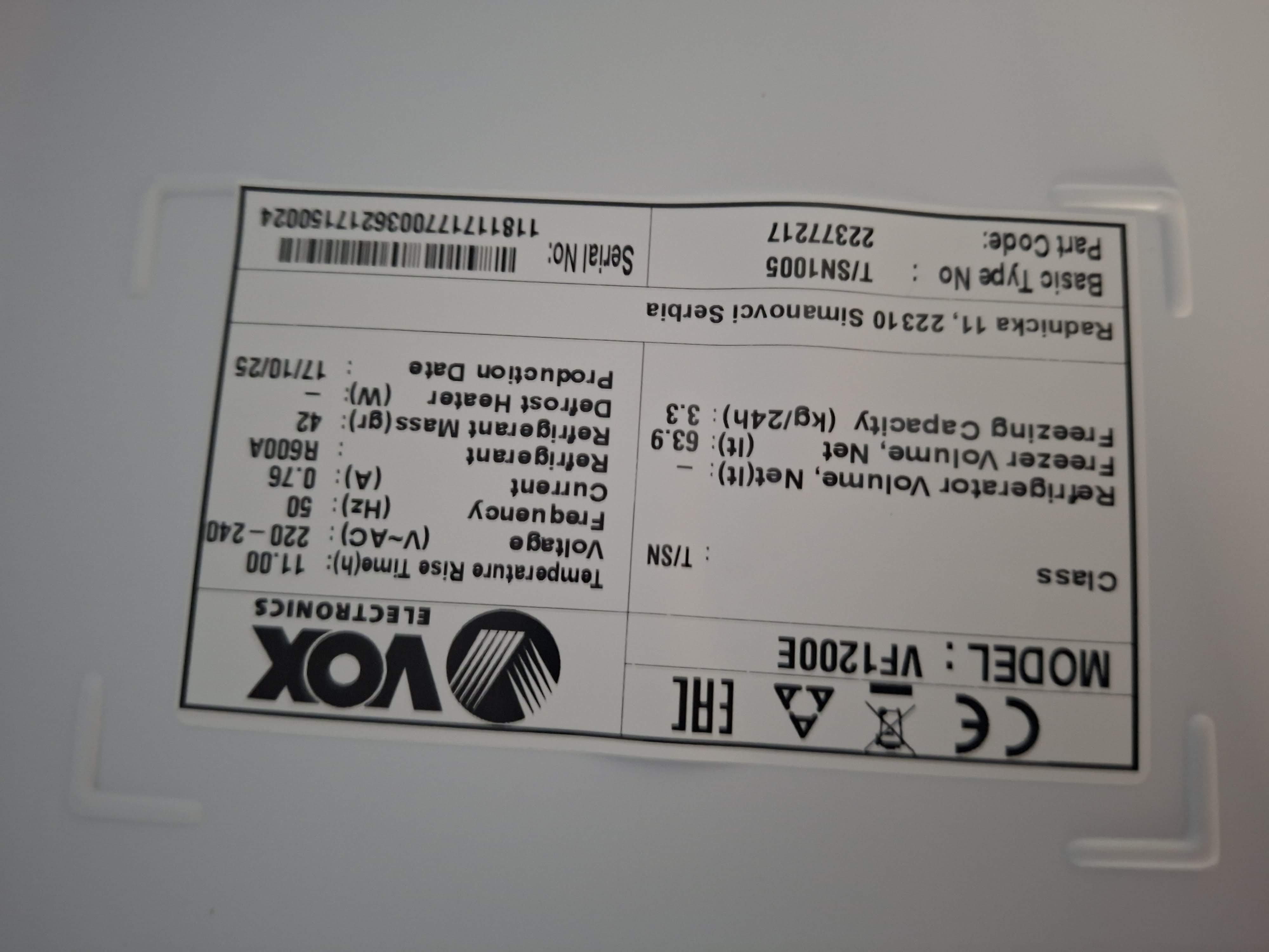 Zamrzivač Vox VF1200E, 64 litara