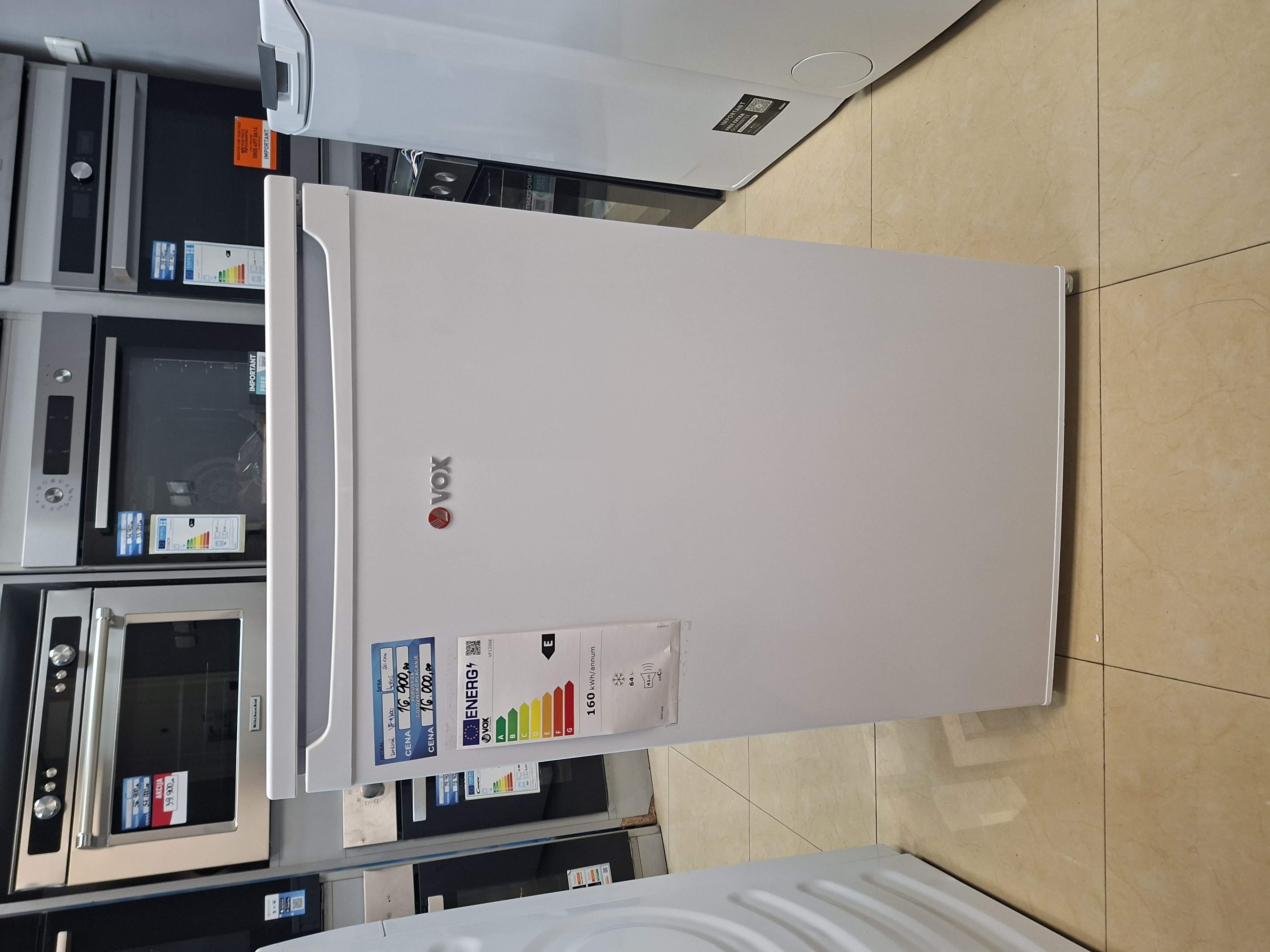 Zamrzivač Vox VF1200E, 64 litara