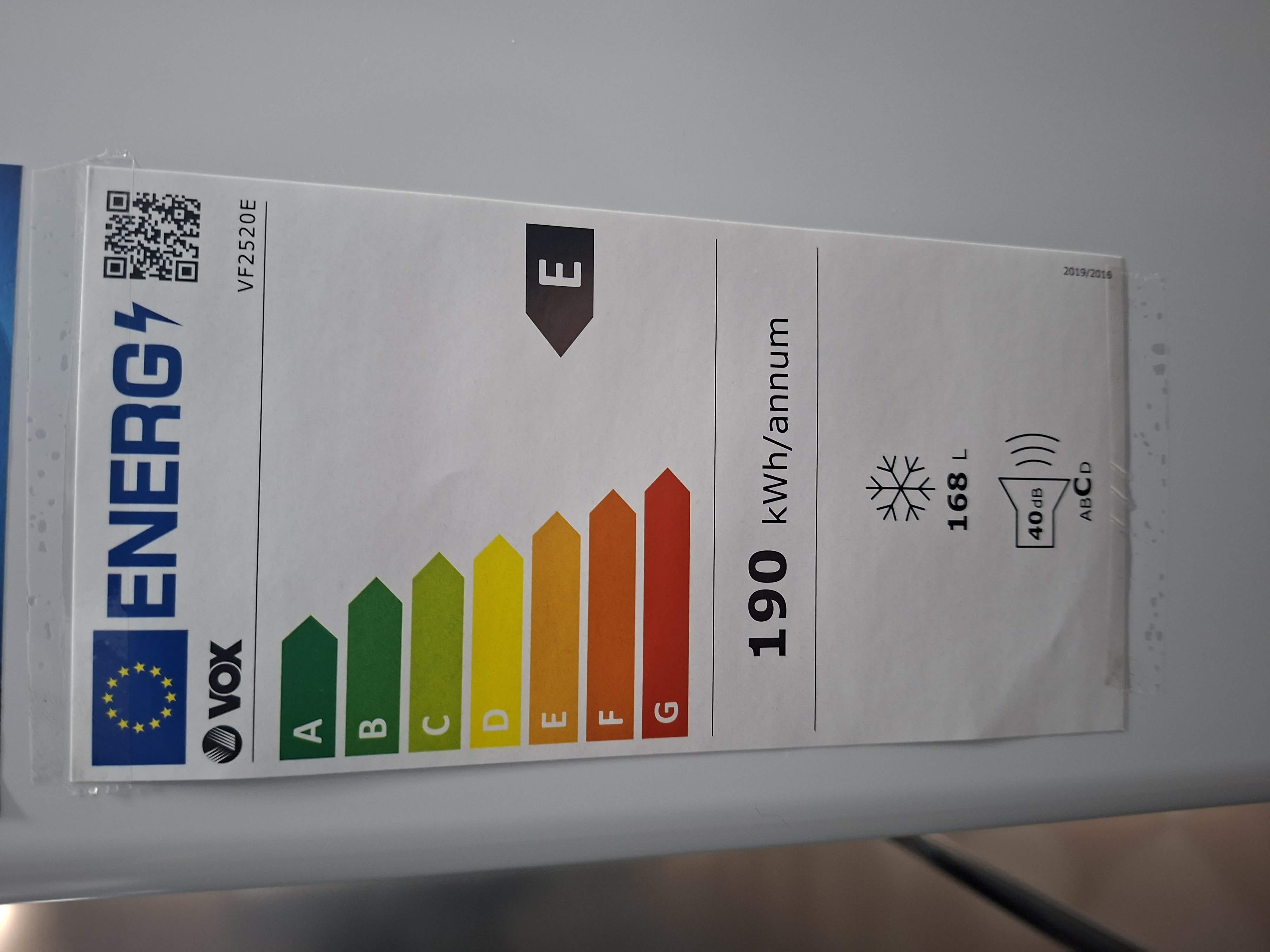 Zamrzivač Vox VF2520E , 143 cm.