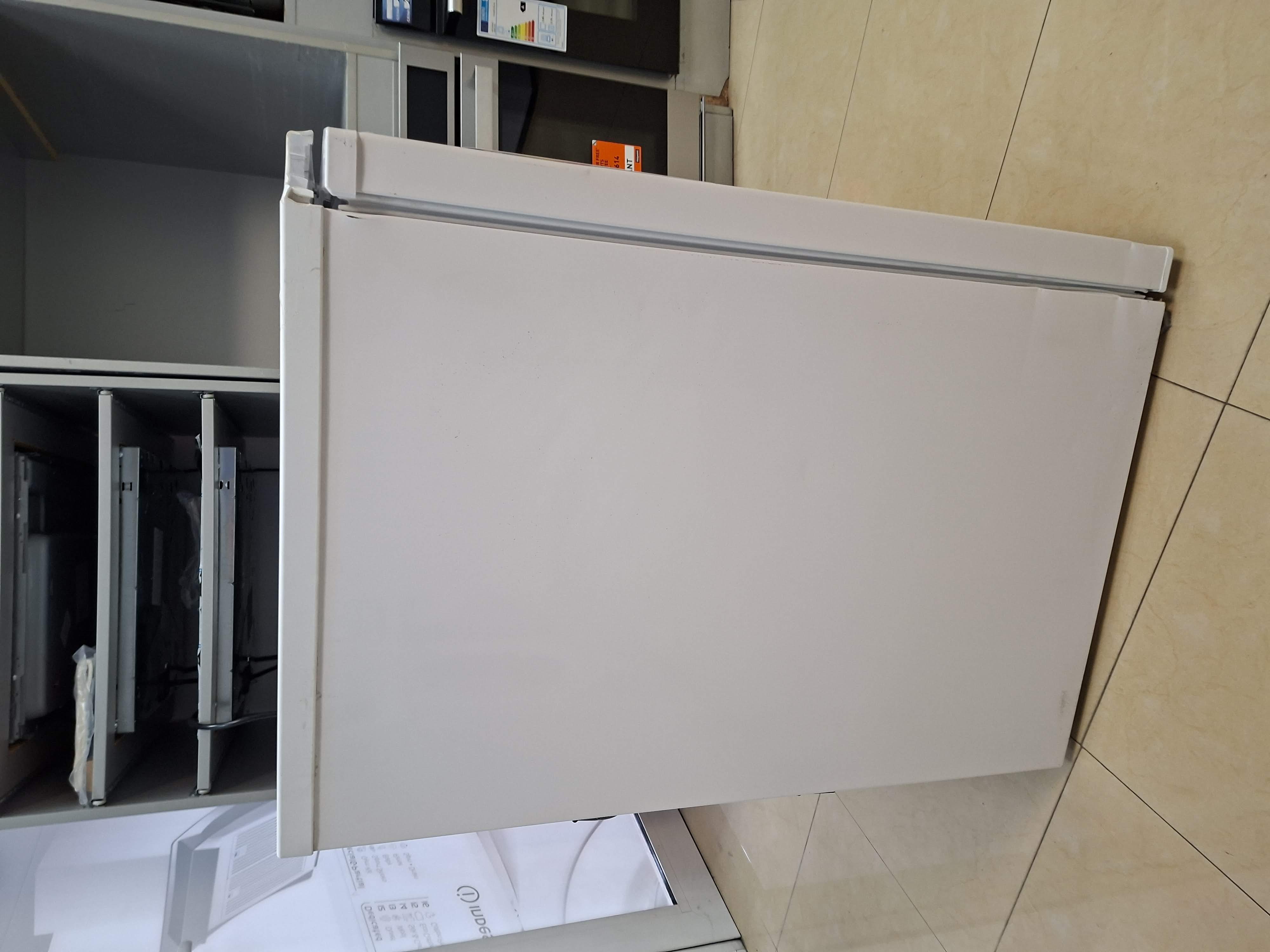 Zamrzivač Whirlpool W55ZM 112W 2 , 103L